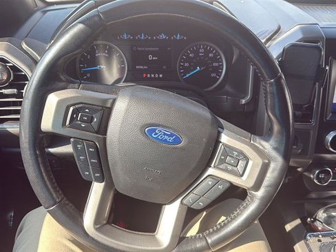 Used 2021 Ford Expedition XLT w/ FX4 Off-Road Package AWD/4WD image 4