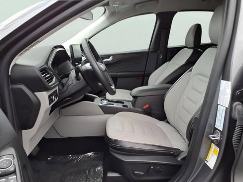 Used 2024 Ford Escape SE w/ PHEV Premium Package image 19