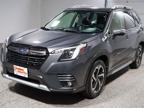 Used 2023 Subaru Forester Touring w/ Popular Package #2 image 32