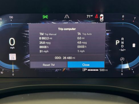 Certified 2025 Volvo XC40 B5 Plus image 21