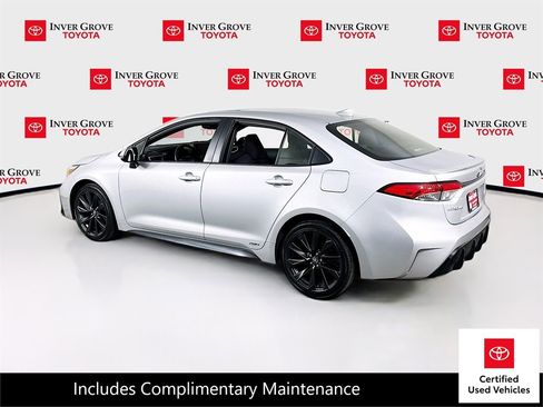 Certified 2024 Toyota Corolla SE w/ SE Package AWD/4WD image 7