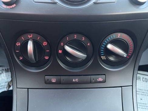 Used 2012 MAZDA MAZDA3 i Touring image 20