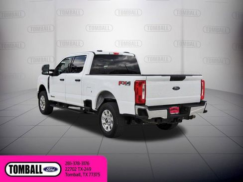 Used 2024 Ford F250 XLT w/ FX4 Off-Road Package image 5
