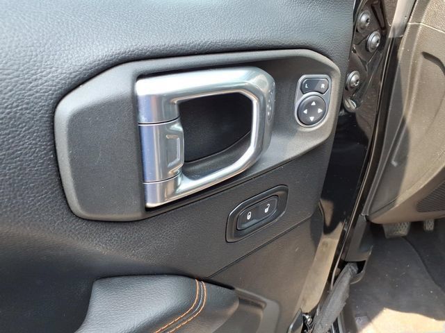 Used 2021 Jeep Gladiator Mojave w/ Cold Weather Group AWD/4WD image 24