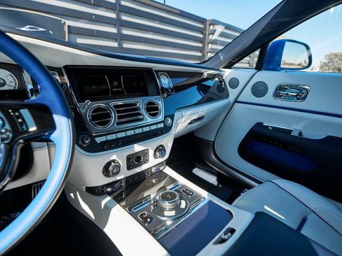 Used 2020 Rolls-Royce Wraith RWD image 61