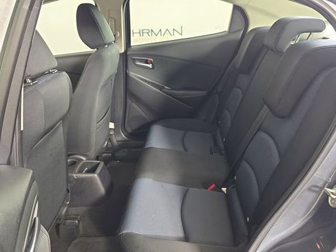 Used 2017 Toyota Yaris iA image 20