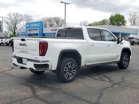 Used 2021 GMC Sierra 1500 AT4 w/ AT4 Premium Package AWD/4WD image 3