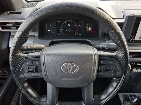 Used 2025 Toyota Tacoma SR5 image 18