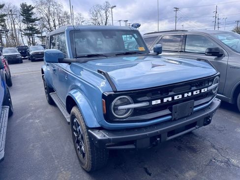 Used 2021 Ford Bronco Outer Banks image 3
