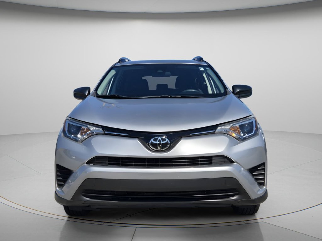 Used 2017 Toyota RAV4 LE FWD image 5