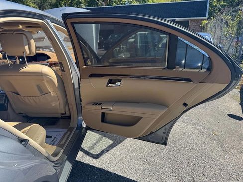 Used 2012 Mercedes-Benz S 550 4MATIC image 36