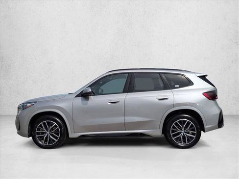 Used 2026 BMW X1 xDrive28i AWD/4WD image 9