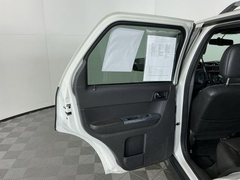 Used 2011 Ford Escape Limited image 21