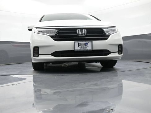 Certified 2024 Honda Odyssey EX-L image 30