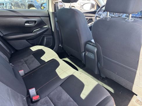 Used 2025 Nissan Sentra SR FWD image 14