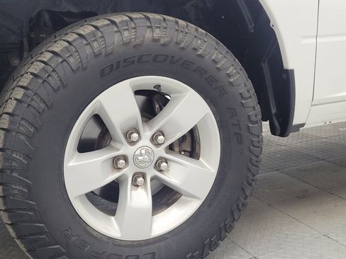 Used 2017 RAM 1500 Tradesman w/ Popular Equipment Group RWD image 31