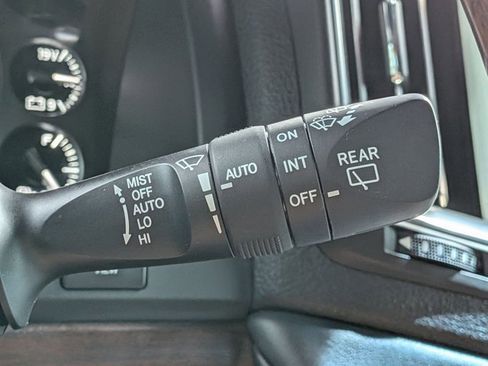 Used 2020 Toyota Land Cruiser Heritage Edition AWD/4WD image 11