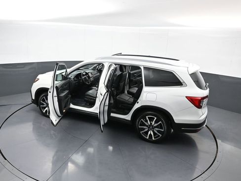 Certified 2022 Honda Pilot Touring image 48