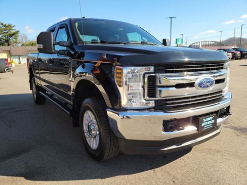 Used 2019 Ford F250 XLT image 3