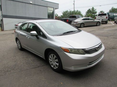 Used 2012 Honda Civic LX image 3