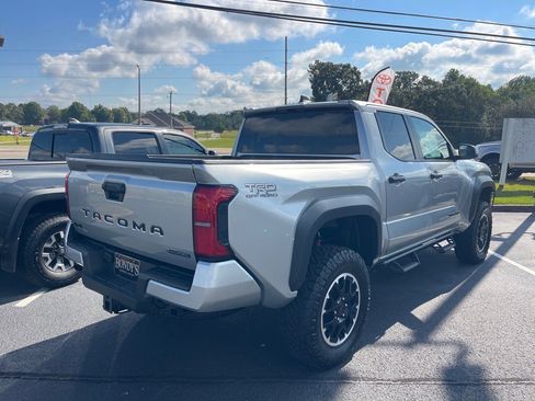 New 2025 Toyota Tacoma TRD Off-Road image 14