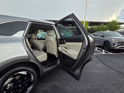 Certified 2026 Kia Sorento EX AWD/4WD image 34