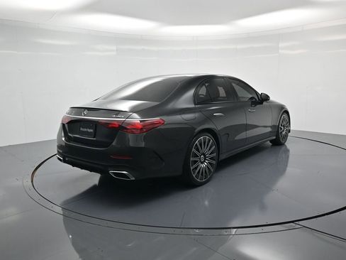 Used 2024 Mercedes-Benz E 350 4MATIC Sedan image 30