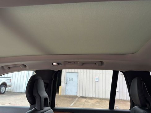 Used 2021 Volvo XC90 T6 Momentum w/ Advanced Package AWD/4WD image 7