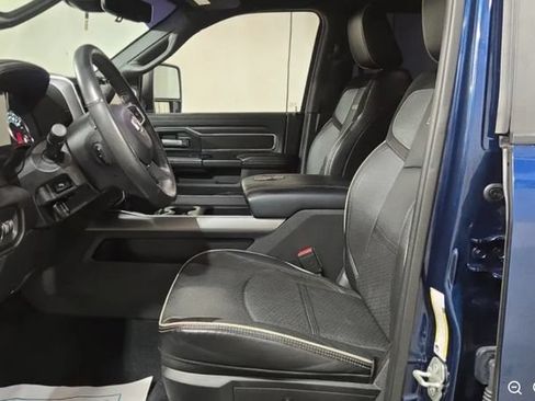 Used 2024 RAM 2500 Laramie w/ Night Edition AWD/4WD image 4