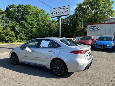 Used 2024 Toyota Corolla SE FWD image 5