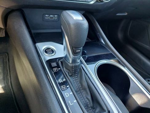 Used 2024 Nissan Altima 2.5 SV image 13