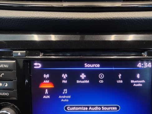 Used 2018 Nissan Rogue SV FWD image 33