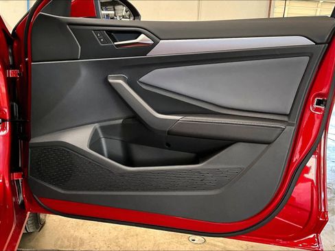 New 2026 Volkswagen Jetta SE image 29