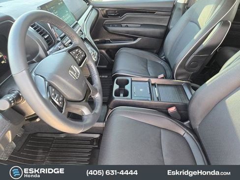 Used 2025 Honda Odyssey Elite image 15
