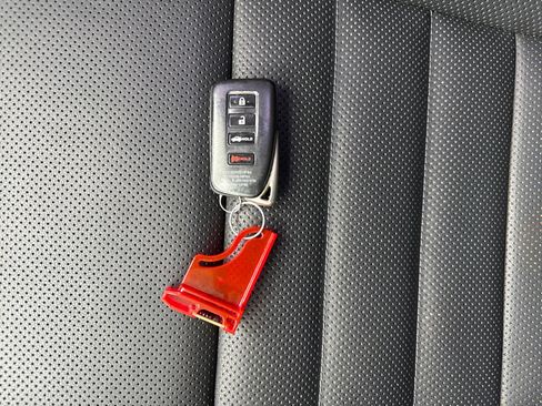 Used 2016 Lexus IS 200t RWD image 54