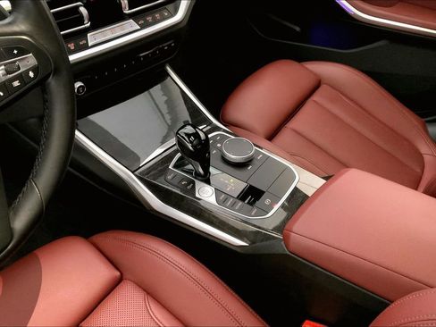 Used 2022 BMW 330i xDrive Sedan w/ Premium Package image 22