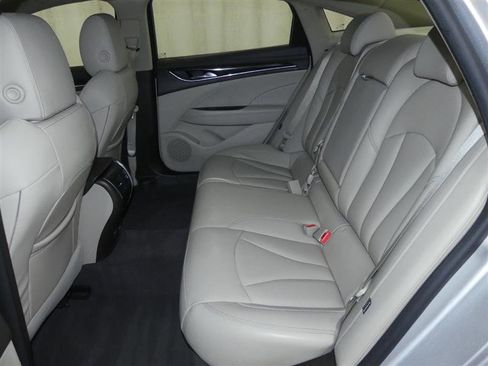Used 2017 Buick LaCrosse Preferred image 21