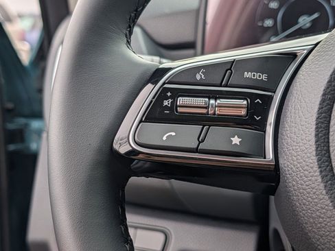 New 2026 Kia Seltos EX FWD image 31