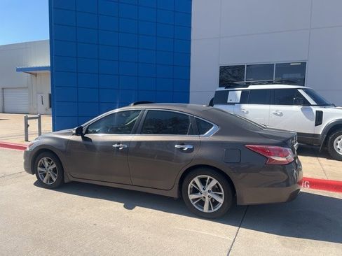 Used 2013 Nissan Altima 2.5 SV w/ 2.5SV Convenience Pkg image 9