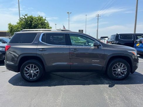 Used 2019 GMC Acadia SLT w/ LPO, Floor Liner Package FWD image 2