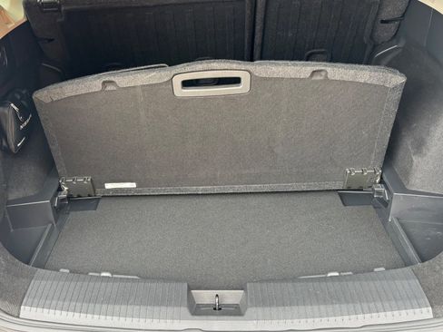 Used 2023 Nissan Rogue SL w/ SL Premium Package image 8