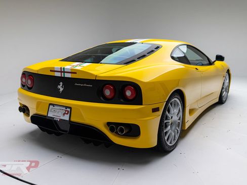 Used 2004 Ferrari 360 Challenge Stradale RWD image 3