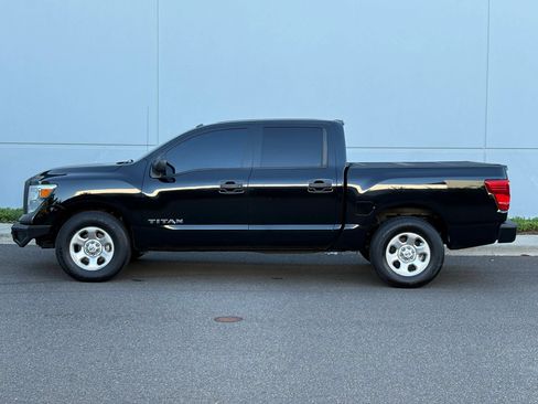 Used 2021 Nissan Titan S AWD/4WD image 3