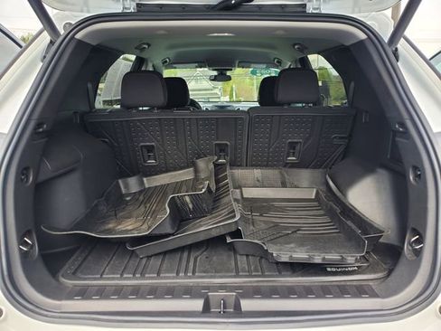 Certified 2023 Chevrolet Equinox LT FWD image 11