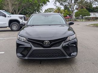 Used 2020 Toyota Camry SE video 2