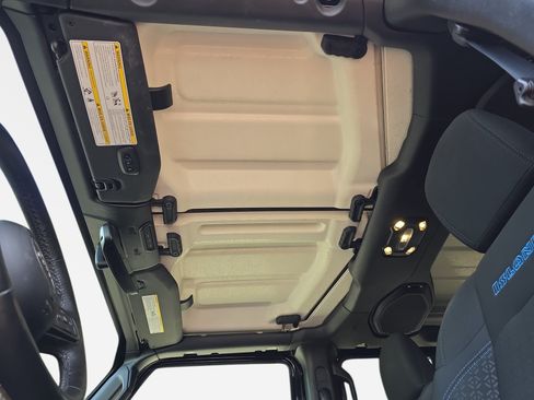 Used 2021 Jeep Wrangler Unlimited Sport AWD/4WD image 28