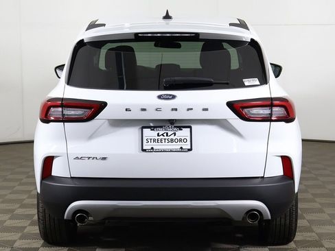 Used 2024 Ford Escape Active w/ Cold Weather Package FWD image 12