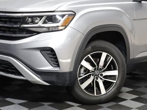 Used 2022 Volkswagen Atlas SE AWD/4WD image 3