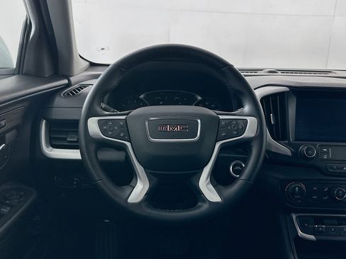 Used 2023 GMC Terrain SLT image 17