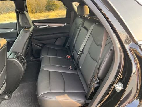 New 2026 Cadillac XT5 Luxury image 27